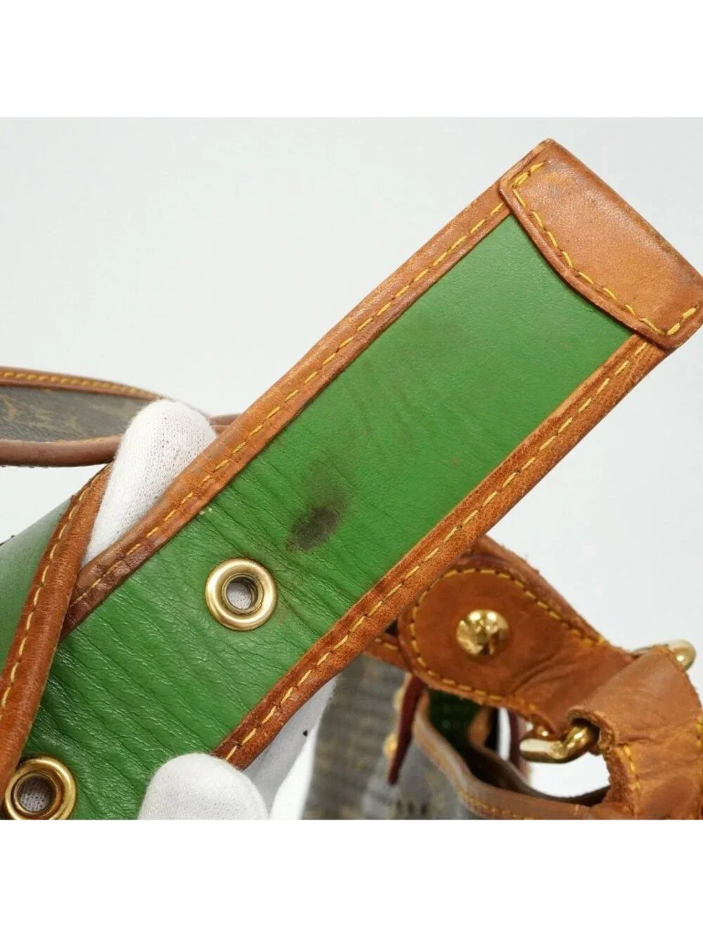 Louis Vuitton Shoulder Bag Monogram Perfo Musette Vert